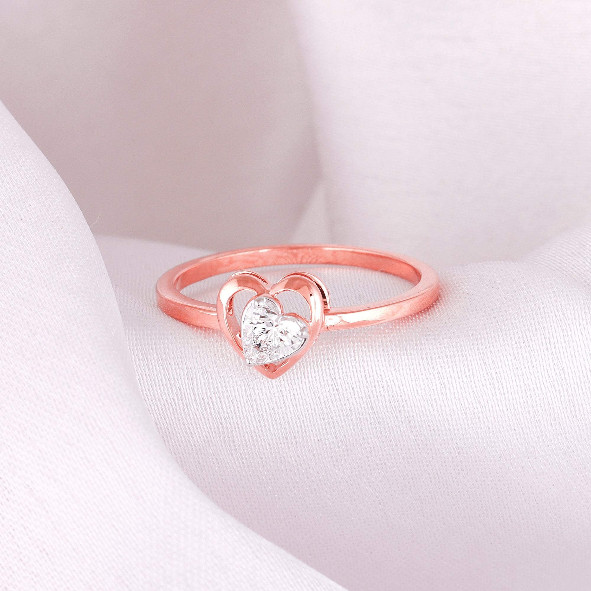 Hot Products Simple Romantic Cute Heart Shape Ring Simple Rose Gold Plated  Color Black Shell Love Ring for Women - China Stainless Steel Heart Ring  and Cute Rings price | Made-in-China.com